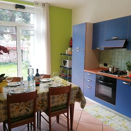 バルドリーノLa Casa Di Marziaアパートメント エクステリア 写真